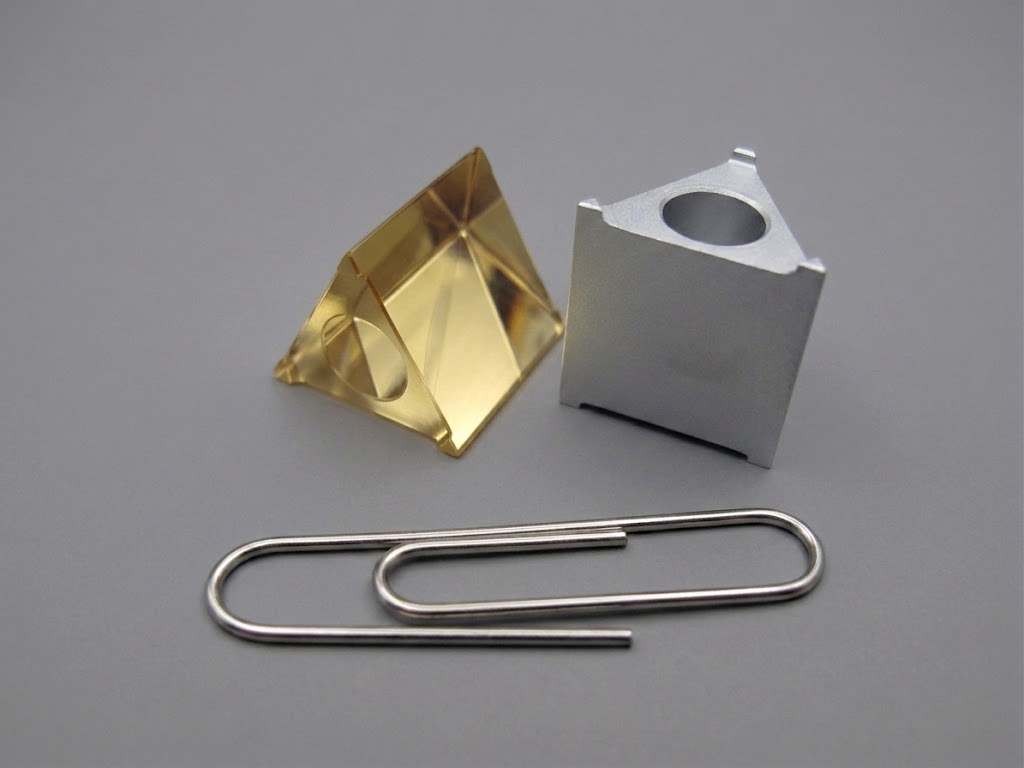Gold- and silver-coated roof prism retroreflectors