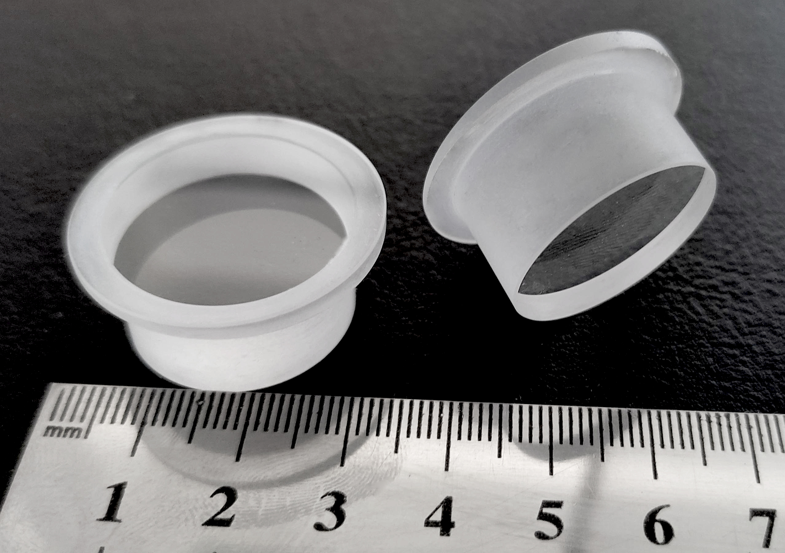 Sapphire wedge samples with ruler